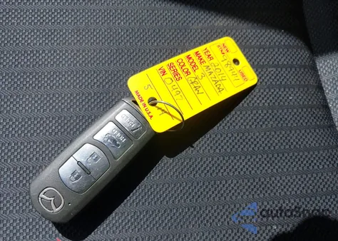 2014 Mazda Mazda3 I Sport из США, поврежденный, VIN JM1BM1U70E1170497